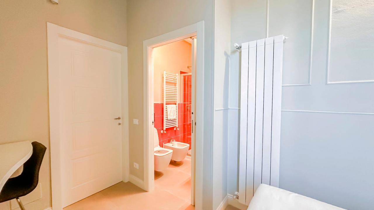 Alighieri Boutique Apartment ฟลอเรนซ์ ภายนอก รูปภาพ