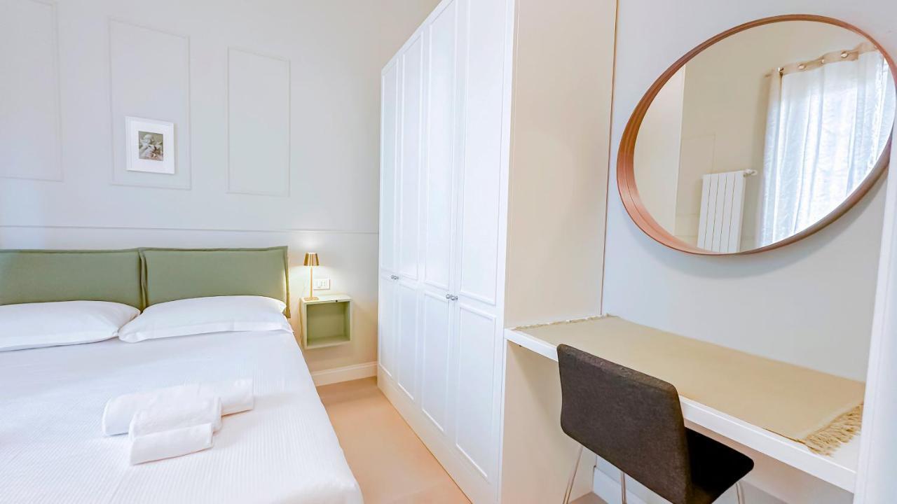 Alighieri Boutique Apartment ฟลอเรนซ์ ภายนอก รูปภาพ